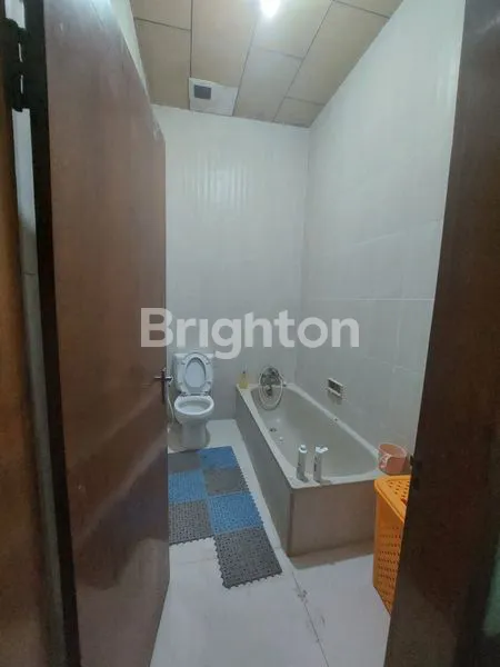 image RUMAH SHM,  2 LANTAI  DEKAT PUSAT KOTA, AREA MERAPI PETEMON SURABAYA PUSAT (2)