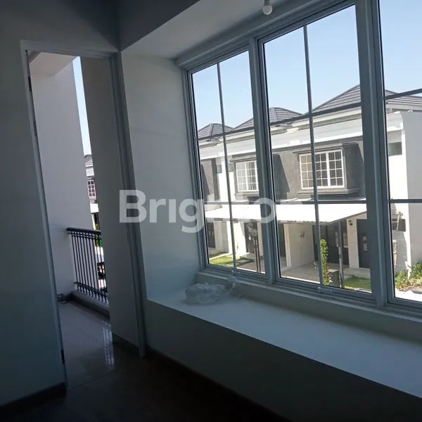 image RUMAH 2 LANTAI UKURAN 6X11; BARU GRESS, HARGA SECOND DI LOKASI TER-DEPAN DI WISATA BUKIT MAS DENGAN PRIVATE CLUSTER POOL (5)