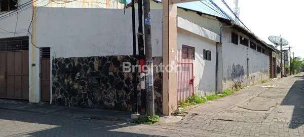 image RUMAH DAN GUDANG UNTUK USAHA  (7)