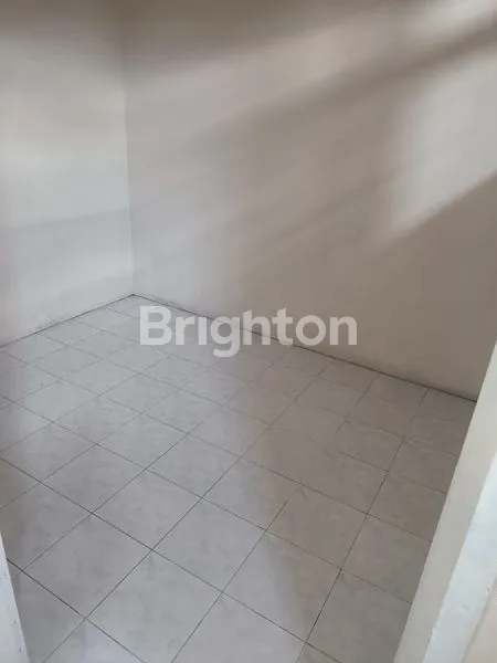 RUKO  2 LANTAI SIAP PAKAI KUALAMAS SEMARANG