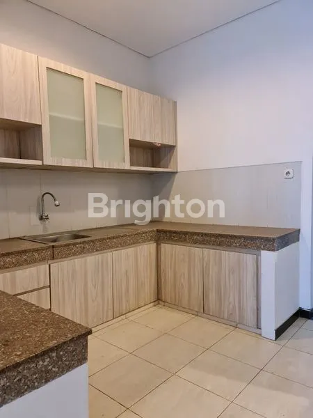 image ROYAL RESIDENCE CLUSTER DEPAN, SEMI FURNISHED (5)