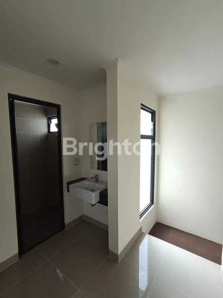 image RUMAH BARU GADING SERPONG 3 LANTAI ATTIC (8)