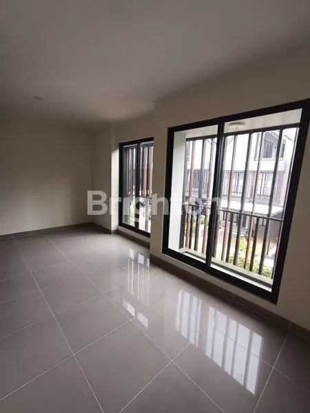 image RUMAH BARU GADING SERPONG 3 LANTAI ATTIC (6)