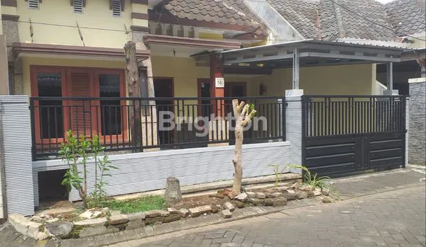 image DI JUAL RUMAH MODERN TROPIS  (1)