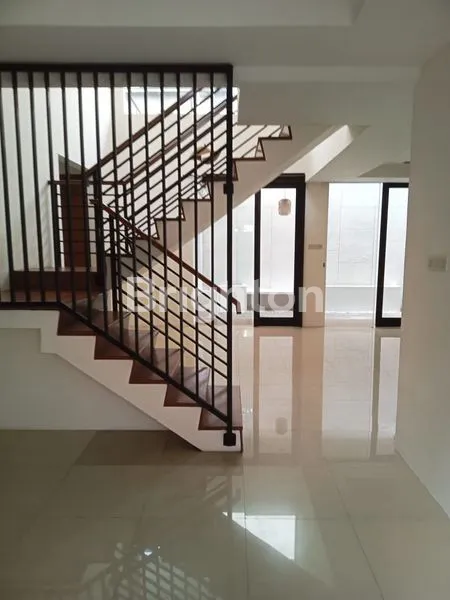 image DISEWAKAN 150 JT NEGO HUNIAN MEWAH ASRI BINTARO SEKTOR 9 (8)