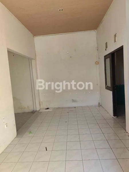 image RUMAH MINIMALIS DI KOMPLEKS PERUMAHAN MOJOSONGO  (4)