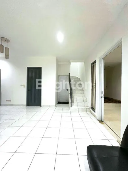 image RUMAH LUAS SIAP HUNI DI NUSA LOKA BSD (4)