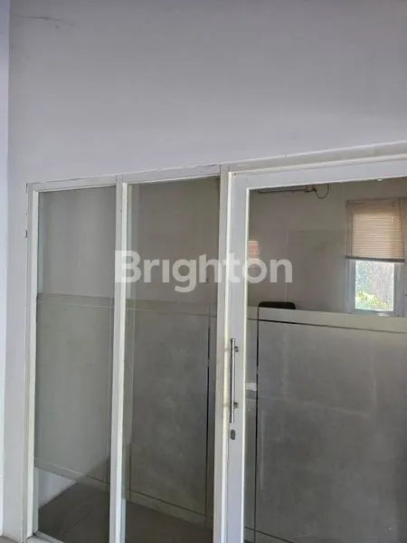 image BALIKPAPAN - RUKAN (RUMAH PERKANTORAN) 4 LANTAI DI LOKASI SANGAT STRATEGIS (G060) (7)