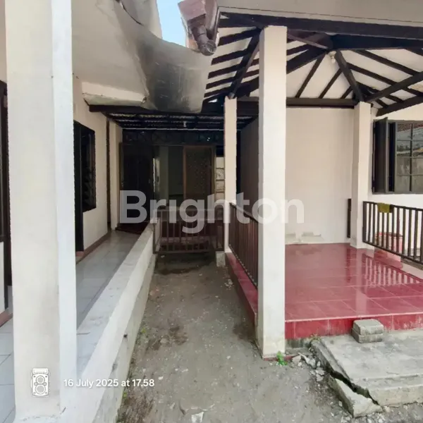image RUMAH RUNGKUT TERAWAT ADA SISA LAHAN LOKASI STRATEGIS DEKAT UPN (4)
