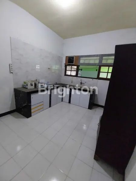 image RUMAH RAYA ARIF RAHMAN HAKIM SIAP PASSIVE INCOME COCOK KOS/USAHA STRATEGIS DEKAT MERR (3)