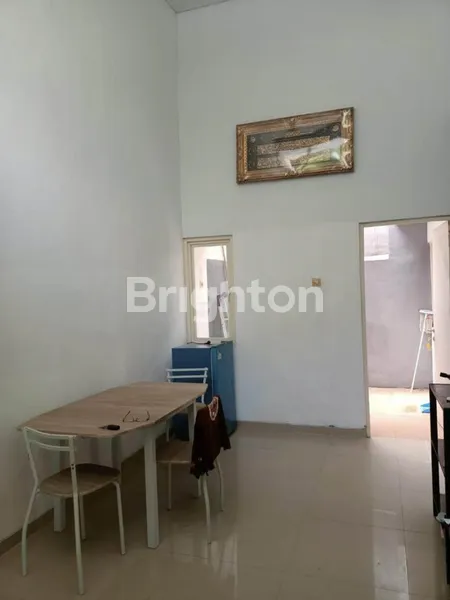 image RUMAH GREEN SEMANGGI MINIMALIS STRATEGIS DEKAT MERR (4)