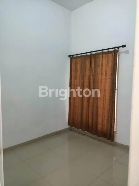 image RUMAH GREEN SEMANGGI MINIMALIS STRATEGIS DEKAT MERR (6)