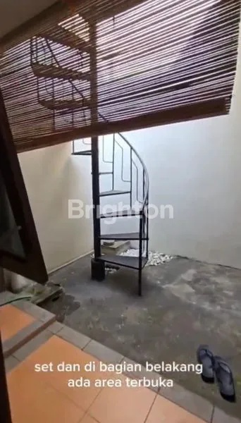 image SIAP HUNI RUMAH TERAWAT DI MANUKAN SURABAYA BARAT DEKAT GWALK UC PAKUWON MALL GRAHA NATURA LONTAR (2)