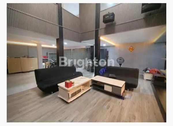 image RUMAH MEWAH JL. SATRIA PEKAN BARU (2)