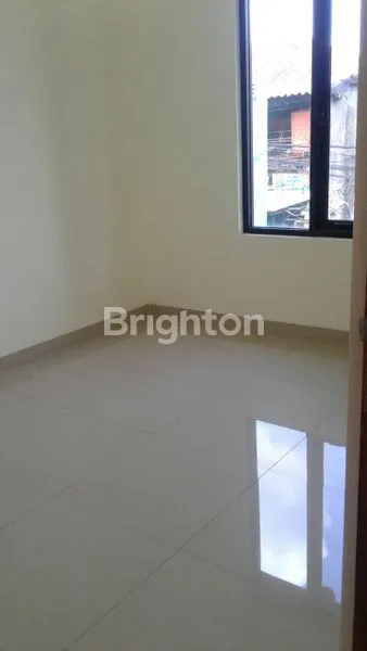 image RUMAH BARU KURDI SIAP HUNI 130 METER SHM DEKAT TOL MOH TOHA  (3)