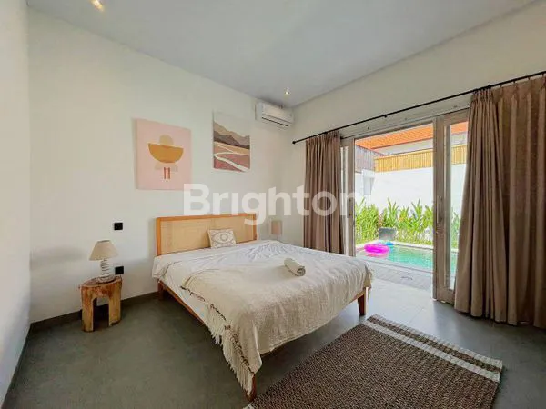 image DI SEWAKAN UMALAS – VILLA 2 KAMAR TIDUR HANYA 1 MENIT JALAN KAKI KE 7AM CAFé  (3)