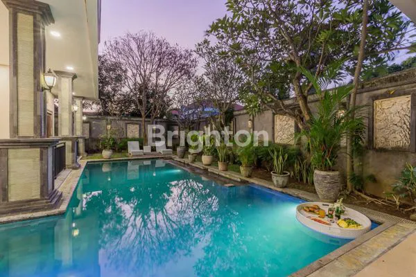 image VILLA BERAWA CANGGU (2)