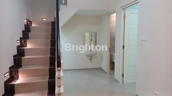 image INDENT RUMAH BARU 2 LANTAI, LOKASI TERDEPAN GRIYA ASRI PERUMAHAN PAKUWON CITY (6)