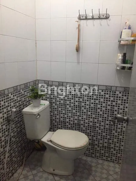 image RUMAH SIAP HUNI DI PERMATA DEPOK REGENCY (8)
