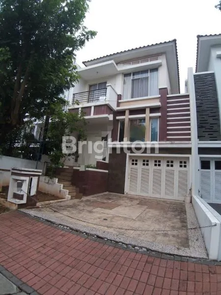 DIJUAL/DISEWA RUMAH MEWAH PIK JAKARTA UTARA