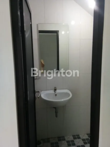 image RUMAH SIAP HUNI, HANYA 5 MENIT JALAN KAKI KE PAKUWON CITY MALL (6)