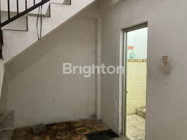 image RUKO 3 LANTAI STRATEGIS JALAN RAYA SEMARANG-SOLO MOJOSONGO (8)