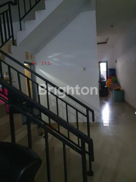 image RUMAH 3,5 LANTAI DI KAVLING POLRI JELAMBAR SIAP HUNI DI LOKASI STRATEGIS – LUAS, NYAMAN, DAN PUNYA ROOFTOP! (2)