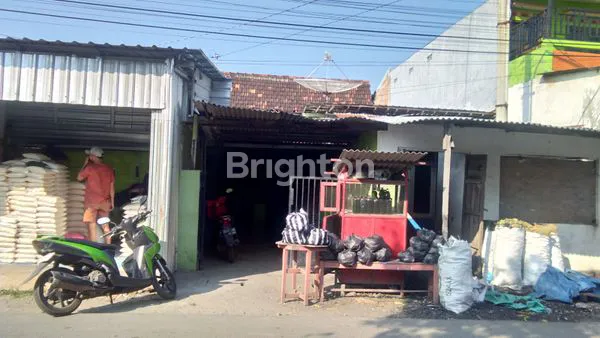 image  RUMAH  USAHA SIAP HUNI DI JL YOS SUDARSO DESA SUMBERREJO KOTA REMBANG JAWA TENGAH KOTA (4)