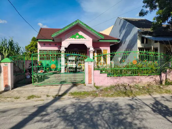 image RUMAH BAGUS SIAP HUNI DENGAN LUAS 300M2 (1)