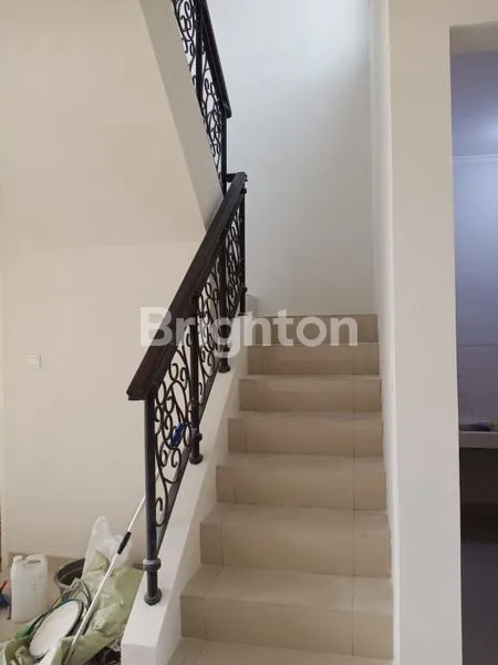 image RUMAH PARAMOUNT CLUSTER MICHELIA GADING SERPONG (5)