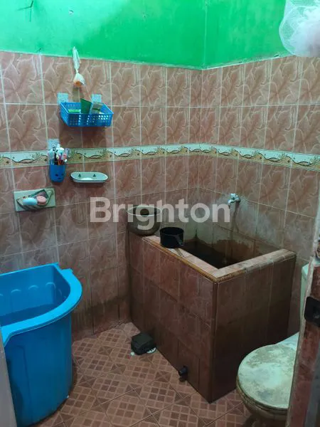 image RUMAH BAGUS SIAP HUNI DENGAN LUAS 300M2 (8)