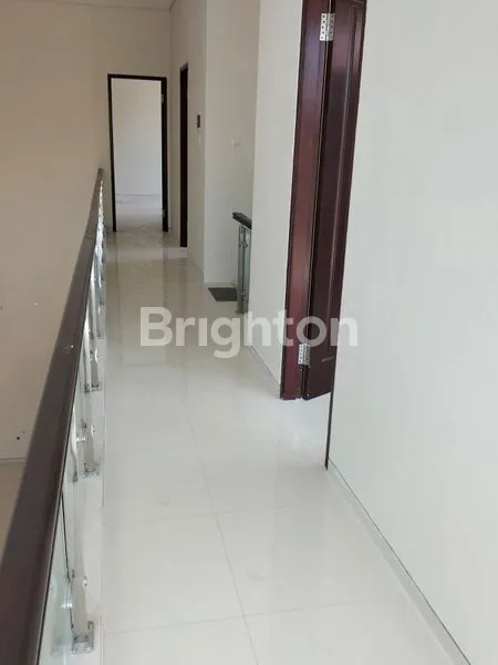 image RUMAH HOOK BARU BABATAN MUKTI  MINIMALIS DAN BAGUS (4)