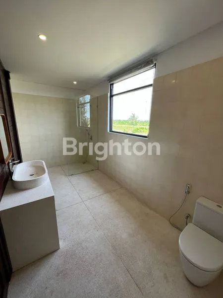 image VILLA LUAS 5 KAMAR TIDUR - PANTAI LIMA (8)