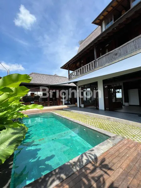 image VILLA LUAS 5 KAMAR TIDUR - PANTAI LIMA (1)