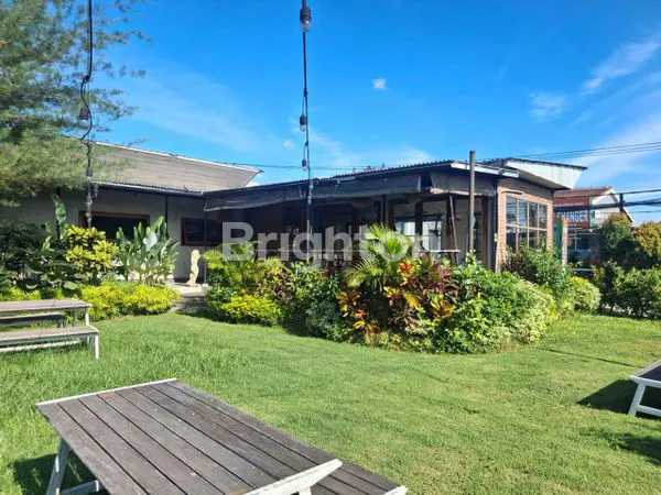 image RESTO PINGGIR JALAN UTAMA PERERENAN TANAH LOT (3)