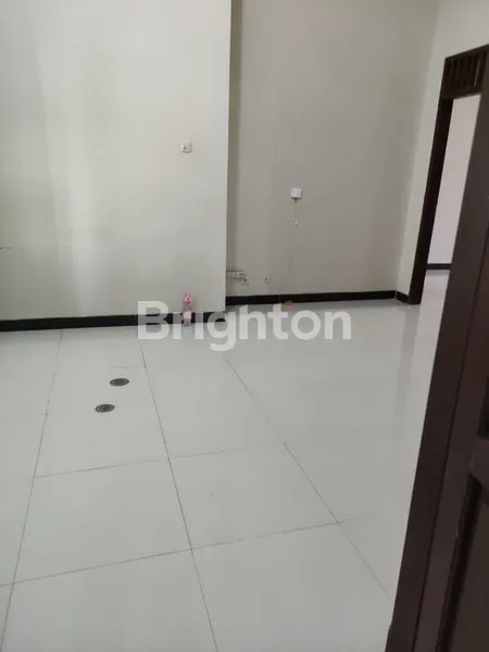 image RUMAH SEMI FURNISH SIAP HUNI GRIYA BABATAN MUKTI (2)