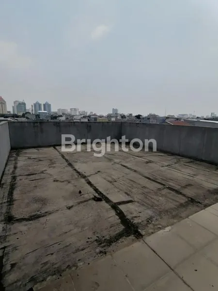 image JUAL CEPAT RUKO GANDENG 3.5 LANTAI - KALIBARU SENEN (4)