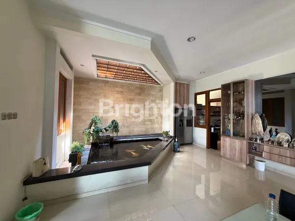 image RUMAH MEWAH SIAP PAKAI DI PAKEL, LOKASI STRATEGIS DAN TIDAK BANJIR, LINGKUNGAN NYAMAN (2)