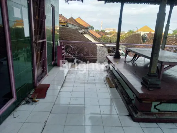 image RUKO STRATEGIS  3 LANTAI DI SESETAN  (4)