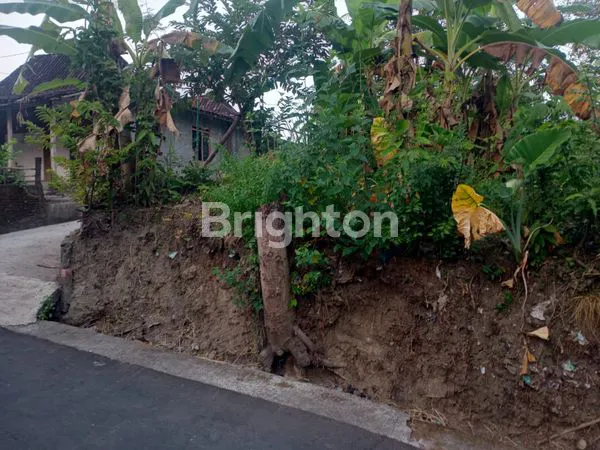 image TANAH MURAH COCOK UNTUK DIBANGUN RUMAH DI JATIKUWUNG (2)