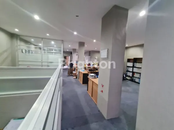 image GEDUNG KANTOR 4,5 LANTAI, RAYA SURAMADU, KENJERAN, KEDUNG COWEK, SURABAYA, INCLUDE FURNISH, NEGO (3)