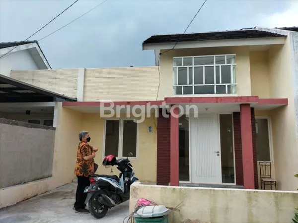 image RUMAH TINGGAL DI PERUMAHAN JUANDA (1)