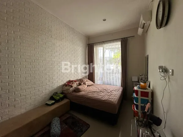 image RUMAH 2.5 LANTAI DI PAKUWON CITY TAMAN MUTIARA LAGUNA SURABAYA (6)