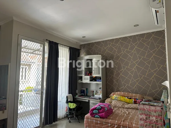 image RUMAH 2.5 LANTAI DI PAKUWON CITY TAMAN MUTIARA LAGUNA SURABAYA (8)