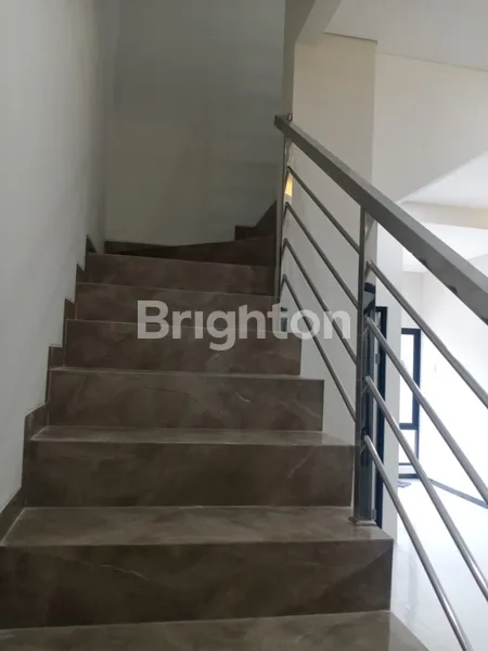 image RUMAH BARU GRESS LOKASI STRATEGIS DI PERUMAHAN VILLA KALIJUDAN INDAH (8)