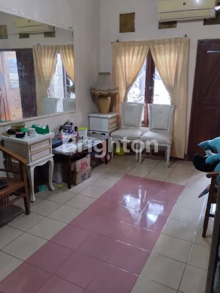 image RUMAH STRATEGIS DI BINTARA 1 BEKASI (2)
