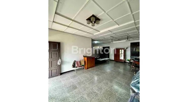 image RUMAH COCOK UNTUK BISNIS LOKASI STRATEGIS TEBET (2)