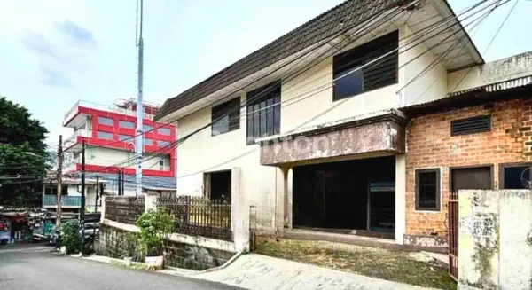 image RUMAH COCOK UNTUK BISNIS LOKASI STRATEGIS TEBET (5)