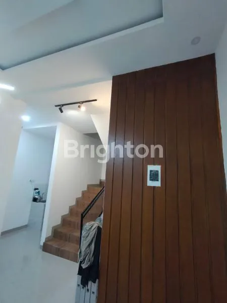 image RUMAH BARU 2 LANTAI 3 KAMAR TIDUR SHM DI JATISAMPURNA BEKASI (3)