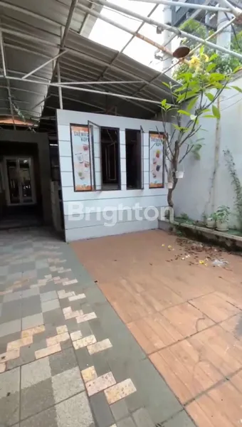 image RUMAH USAHA JALAN NIAS COCOK UNTUK USAHA STRATEGIS PARKIR LUAS (2)